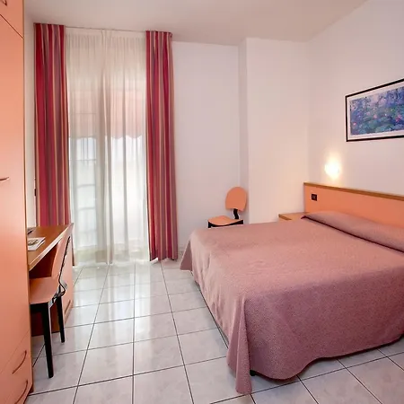 Sileoni Hotel 3*