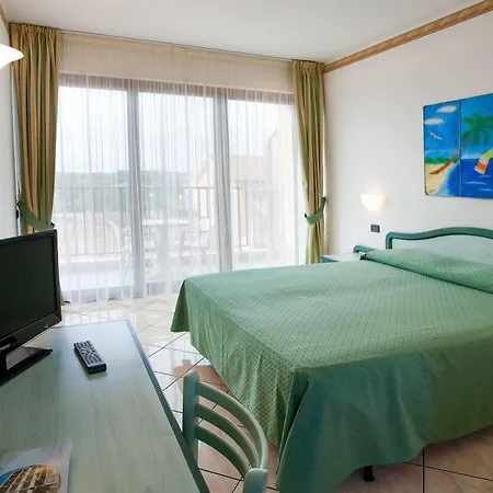 Sileoni Hotel 3*