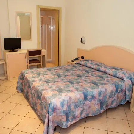 Sileoni Hotel 3*